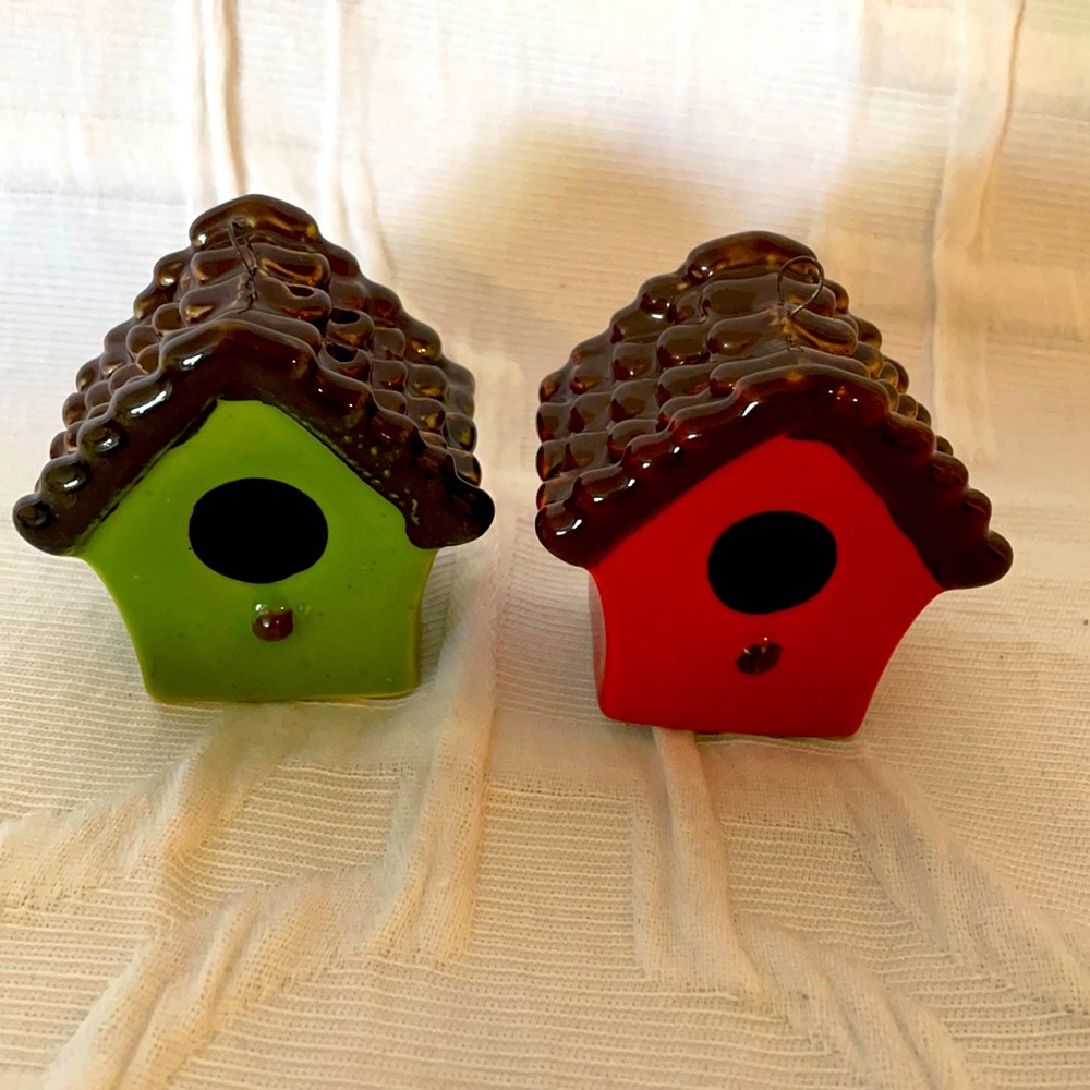 Tiny Birdhouse Salt & Pepper Shakers